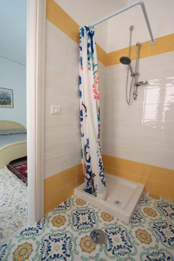 Vomero Cilea House With Balcony Neapel Exterior foto
